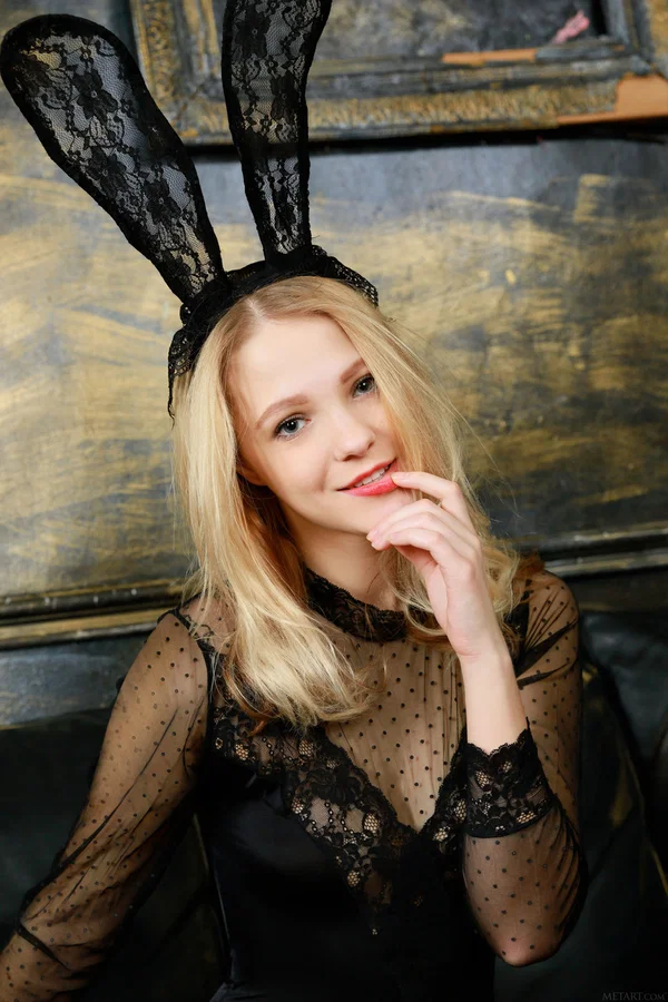 Met Art performed by Mia Chance Porn Images  - Skinny, Russian, Tall, Babe, Teen, Perfect, Spreading, Pussy, Cute, Natural Tits  - Photo 2