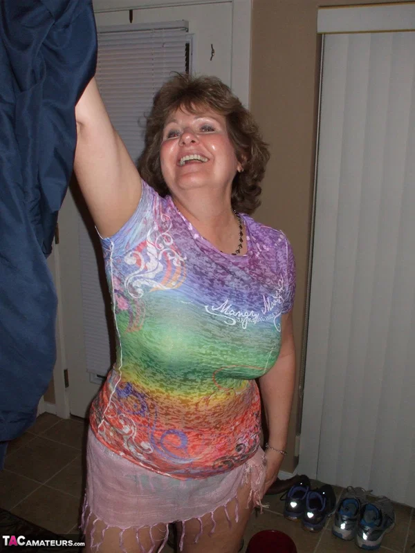 Older amateur Busty Bliss flashes the bird before uncovering her natural tits  - Mature, BBW, Amateur, Chubby, Saggy Tits, Curvy, Thick, Nipples, Big Tits, Panties  - Photo 1