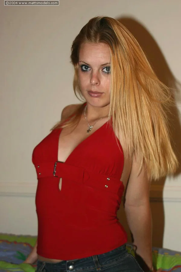 Blonde amateur Nikki finger spreads her hairless pink pussy after disrobing  - Amateur, Undressing, Pussy, Blonde, Spreading, Shaved, Tiny Tits, Close Up, Jeans, Asshole  - Photo 1