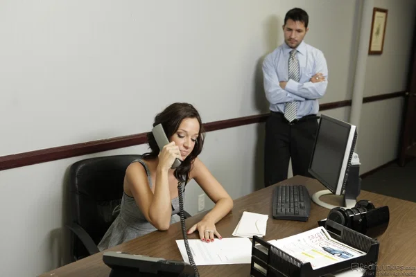 Office slut Jada Stevens sucks dick at work and gets nailed on the desk  - Blowjob, Pussy, Brunette, Non Nude  - Photo 1