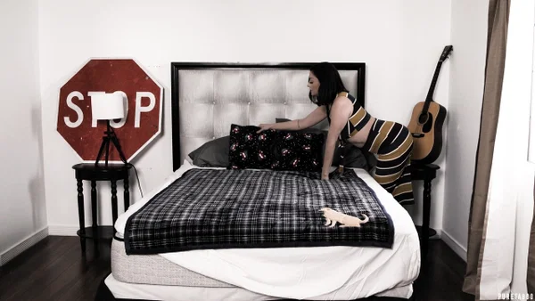 Dark haired woman Sovereign Syre attempts to get pregnant by her stepson  - Skirt, Reality, Hardcore, Hairy, Clothed, Ass Fucking, Big Tits, Redhead, Kissing, Natural Tits  - Photo 1