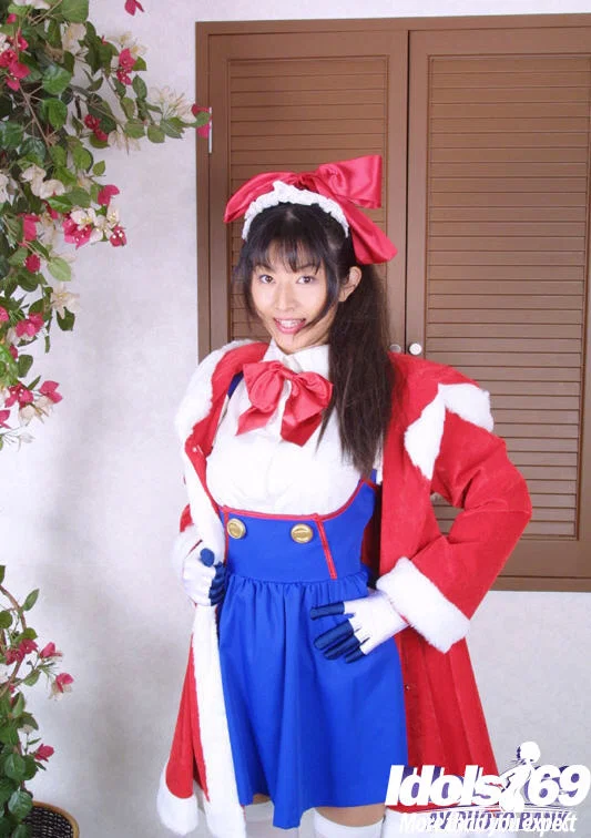 Seductive asian babe in christmass outfit uncovering her nice tits and bush  - Japanese, Babe, Asian, Christmas, Outdoor, Uniform, Stockings, Skirt, Big Tits, Solo  - Photo 2