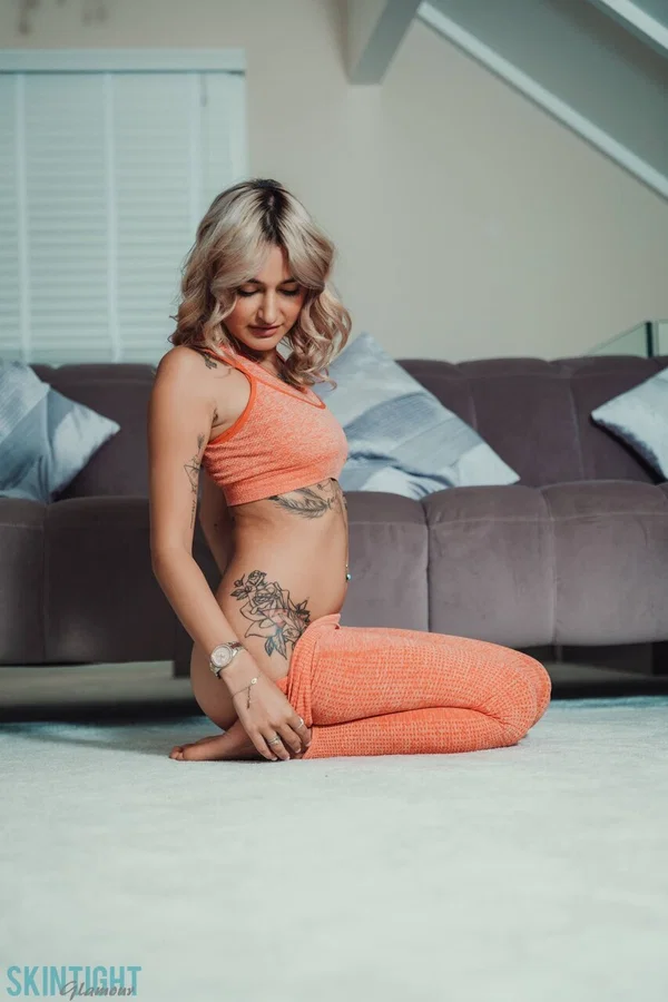 Tattooed blonde Seline P Seline P removes skintight athletic wear to get naked  - Yoga Pants, Tattoo, Model, Big Tits, Clothed, Undressing, Legs, Blonde, Glamour, Spreading  - Photo 5