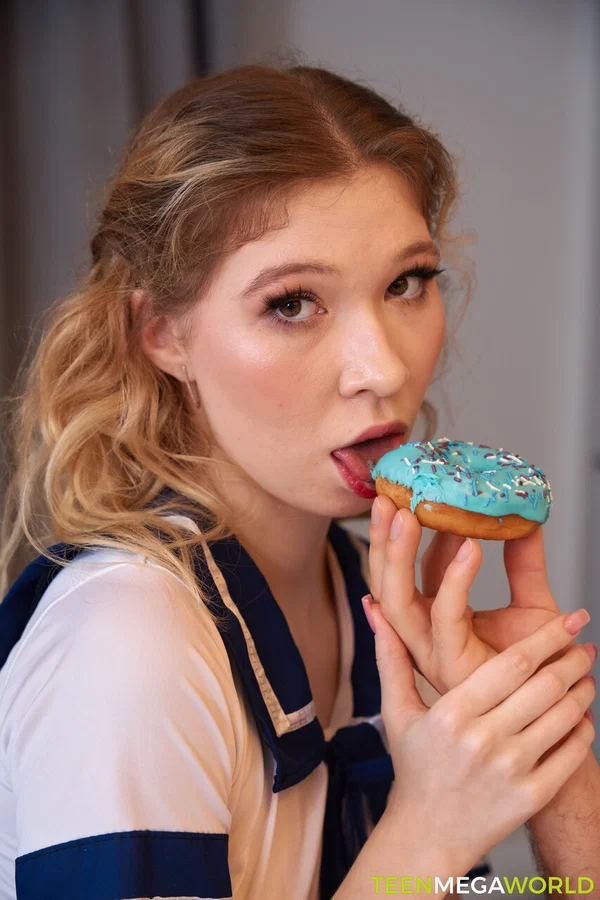 Cute teen Mia Murkovski receives a creampie after eating a donut and fucking  - Russian, Creampie, Schoolgirl, Anal, Close Up, Petite, Handjob, Hardcore, Doggy Style, Reality  - Photo 8