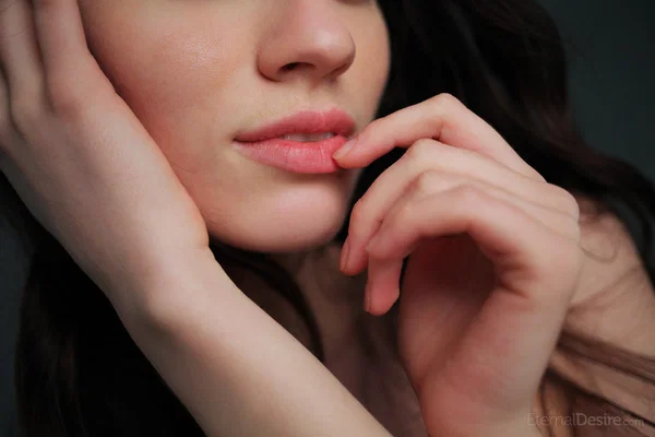 Dark haired teen Zsanett Tormay removes bath towel from meaty labia lips  - Bath, Pussy, Ass, Shaved, Close Up, Teen, Model, Skinny, Beautiful, Legs  - Photo 5