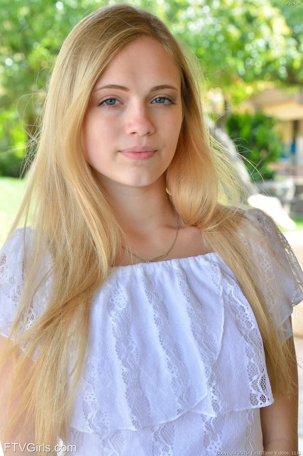 Cute teen takes off her clothes and goes for a naked walk down the road  - Teen, Cute, Beautiful, Outdoor, Babe, Clothed, Blonde, High Heels, Big Tits, Skirt  - Photo 4