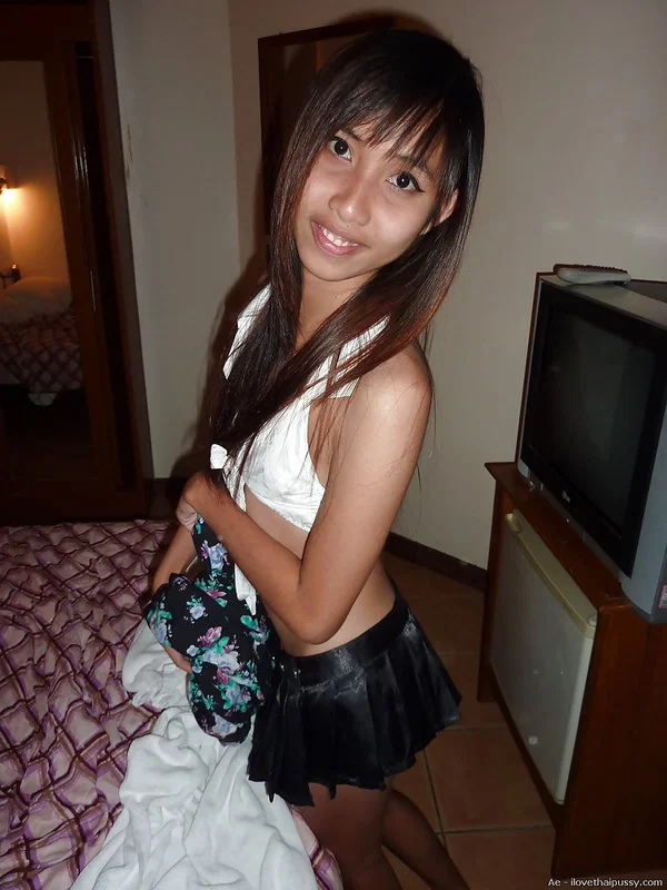 Skinny asian babe with tiny tits gets her shaved pussy porked  - Thai, Asian, Ass, Shower, Pussy, Shaved, PAWG, Schoolgirl, Tiny Tits, Asshole  - Photo 1