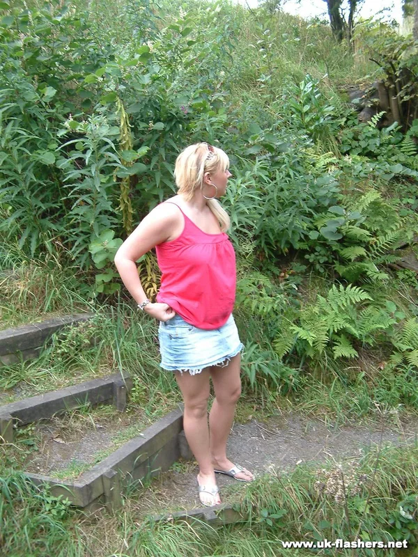 Overweight UK female with blonde hair strips naked on a popular walking trails  - Public, BBW, Amateur, Thick, Legs, Big Tits, Chubby, Blonde, Curvy, Skirt  - Photo 3
