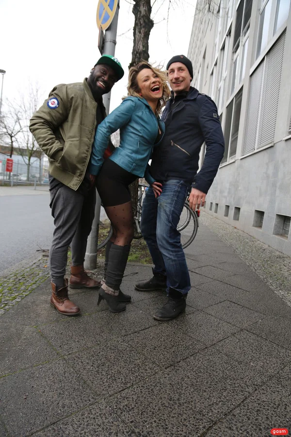 European hotwife Honey Diamond fools around with a black man outdoors  - German, Pornstar, European  - Photo 11