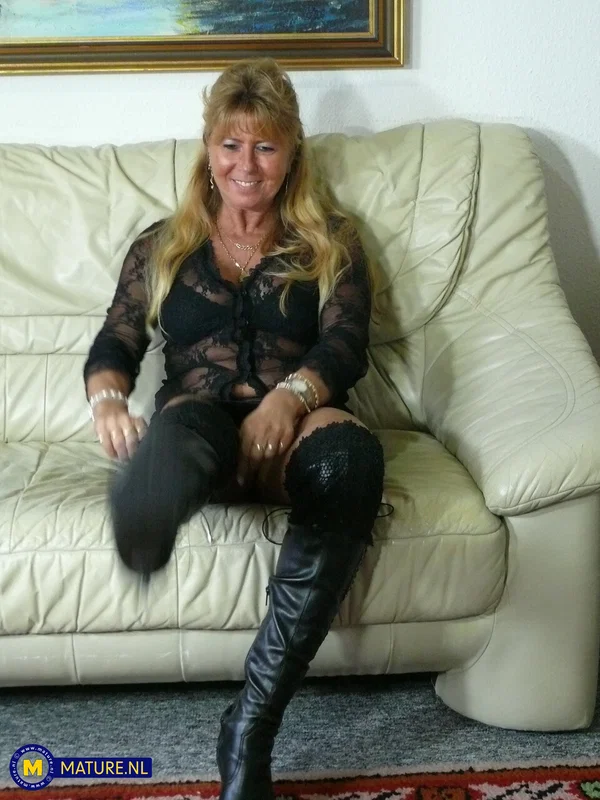 Mature NL starring Anita Nude Porn Pics  - Mature, Chubby, Amateur, Thick, BBW, Dildo, Curvy, Big Tits, Masturbation, Fingering  - Photo 1