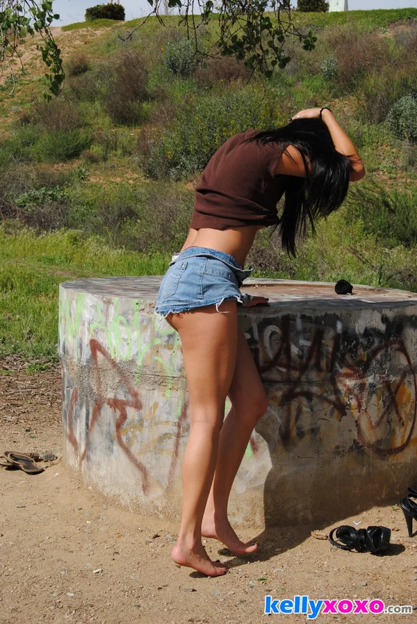 Cute brunette Kelly Xoxo sports and no panty upskirt before baring her boobs  - Outdoor, Babe, Latina, Upskirt, Ass, Legs, Brunette, Skirt, Beautiful, Clothed  - Photo 13