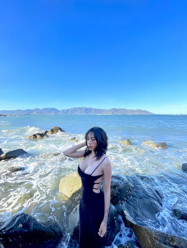 OnlyFans Annie Love Free performed by Annie Love Free Hot Pics  - Asian, Big Tits, Model, Tattoo, Lingerie, Glamour, Outdoor, Bikini, Skirt, Sexy  - Photo 16