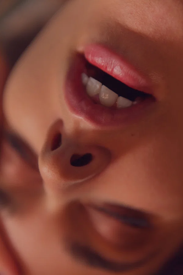 All-natural teen Emily J displays her big natural tits & rubs her muff  - Nipples, Beautiful, Teen, Armpit, Glamour, Big Tits, Close Up, Cute, Pussy, Ass  - Photo 20