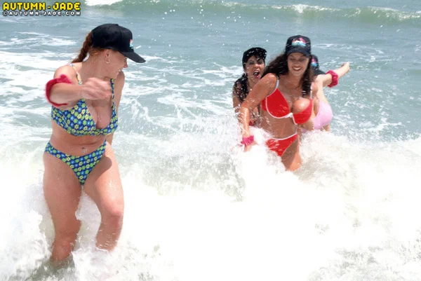 Huge boobed American stunners get wet and naked on the sandy beach  - Beach, Big Tits, Mature, Bikini, MILF, Natural Tits, Blonde, Outdoor, Pornstar, Petite  - Photo 3
