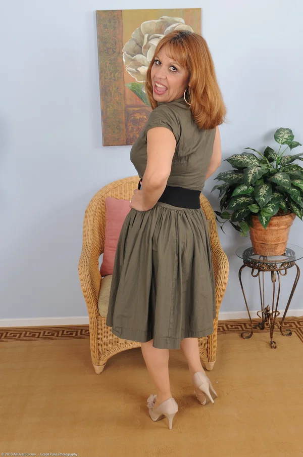 All Over 30 performed by Marissa Vazquez Porn Pictures  - Mature, Amateur, MILF  - Photo 2