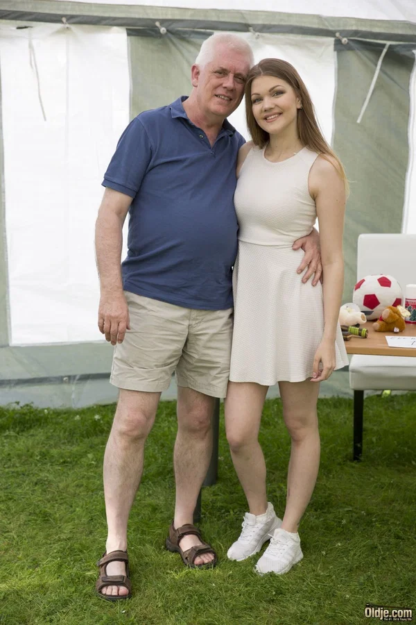 Horny Russian teen Amanda Clarke having sex with an old man in an outdoor tent  - Old Man, Old Young, Russian, Outdoor, Teen, White, Hardcore, Skinny, Blowjob, Cute  - Photo 1