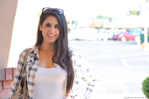 Beautiful babe Lilly shamelessly flashing her boobs and booty in public  - Jeans, Public, Sexy, Amateur, High Heels, Solo, Ass, Outdoor, Glasses, Pretty  - Photo 2