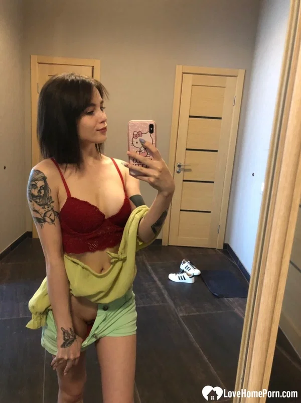 Sweet inked teen Morena Marianotarta strips naked and poses in the mirror  - Homemade, Amateur, Non Nude, Pussy  - Photo 3