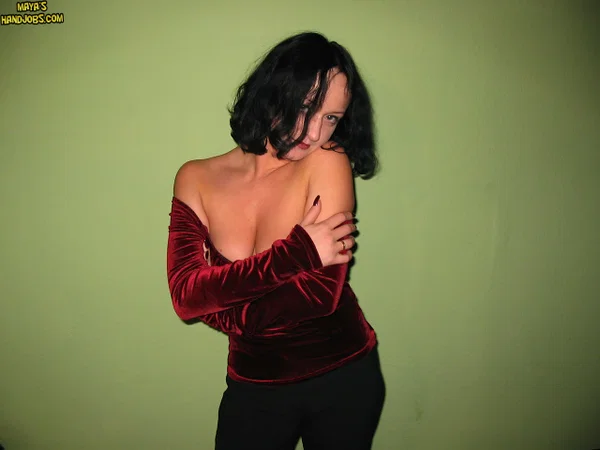 Mayas Handjobs Official starring Mayas Handjobs Naked XXX  - MILF, Short Hair, Spreading, Brunette, Non Nude  - Photo 14