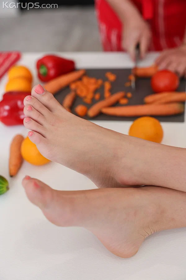 Petite blonde teen Rika Fane has sex with a chef while he chops up veggies  - Teen, Amateur, Cute, European, Skinny, White, Blonde, Brunette  - Photo 6