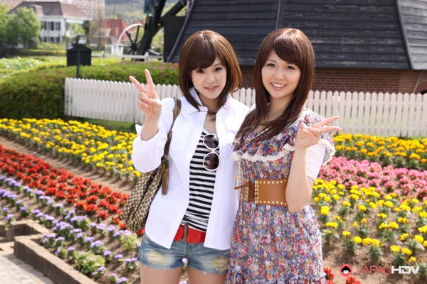 Japanese lesbians Rimu Endo & Ueno Misaki show bare legs while taking a stroll  - Japanese, Public, Reality, Asian, Non Nude, Lesbian, Skirt, Shorts, Brunette, High Heels  - Photo 3