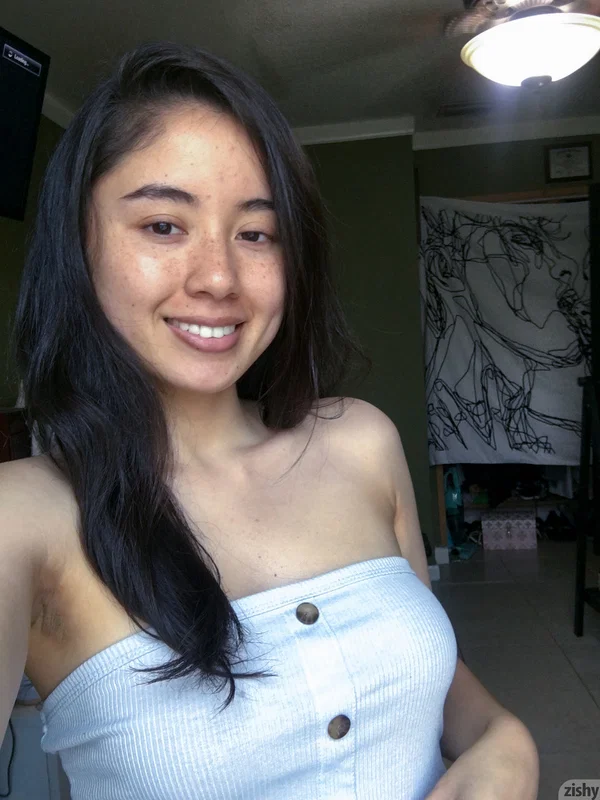 Sexy brunette shows off her beautiful big boobs in hot quarantine self shots  - Colombian, Selfie, Amateur, Solo, Reality, Beautiful, Sexy, Big Tits, Non Nude, Lingerie  - Photo 11