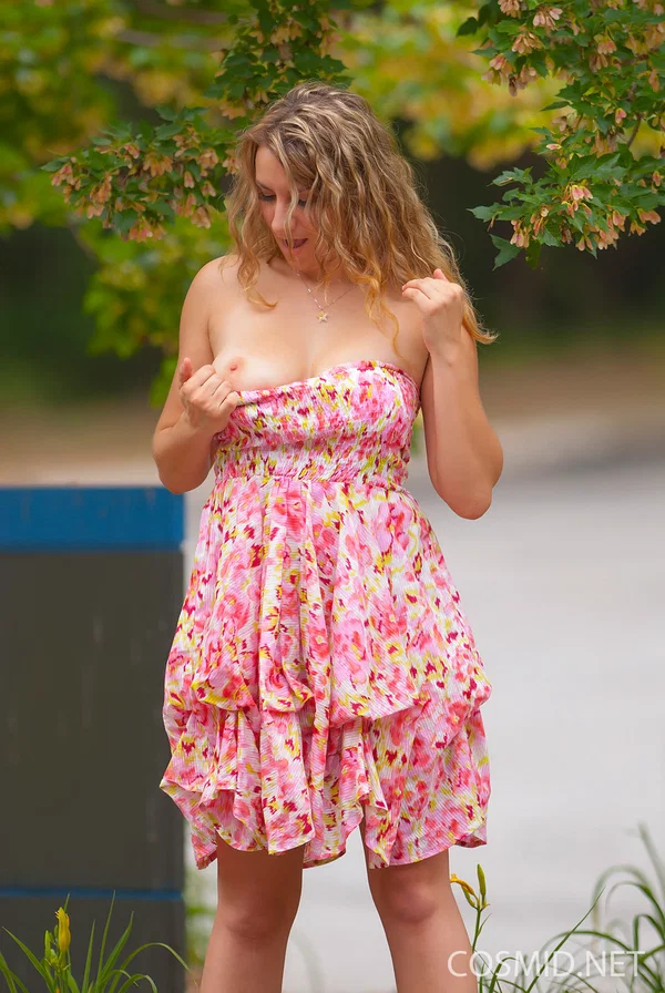 Chubby beauty Roxie lifts her summer dress to flash naked upskirt outdoors  - Clothed, Outdoor, Skirt, Nipples, Upskirt, Big Tits, Beautiful, Ass, Babe, Solo  - Photo 4