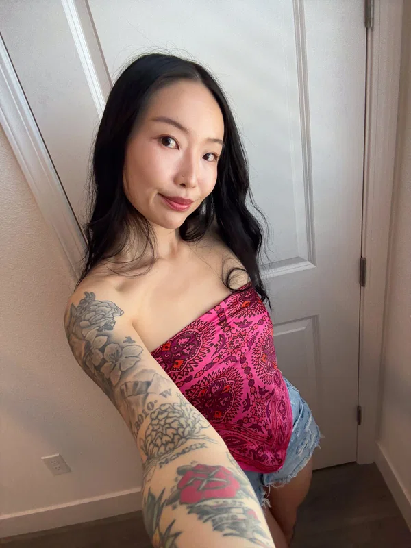 OnlyFans Kimi Park performed by Kimi Park Porn Pictures  - Korean, Asian, Petite, Skinny, Tattoo, Teen, Glamour, Amateur, Sexy, Cute  - Photo 11