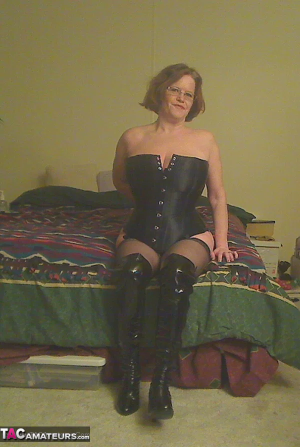 Redheaded amateur Misha MILF looses her large tits from a corset in OTK boots  - Mature, Saggy Tits, Chubby, Curvy, Boots, BBW, Thick, Glasses, Stockings, Redhead  - Photo 5