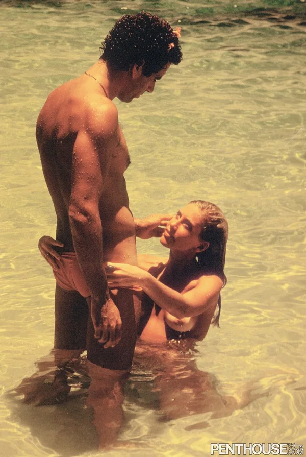 Skinny dipping Teri Christiansen & her man enjoy erotic wet fuck in the water  - Beach, Wet, Ass, Blowjob, Outdoor, Bikini, Pornstar, Model, Feet, Pussy  - Photo 15