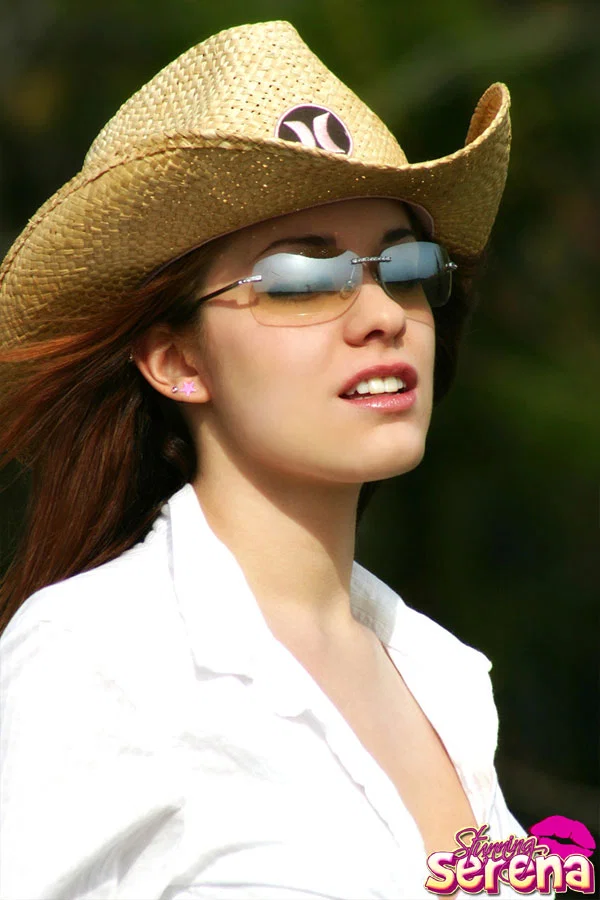 Farm girl in shades and a straw hat unbuttons her shorts and opens her shirt  - Farm, Glasses, Teen, Non Nude, Shorts, Boots, Outdoor, Amateur, Babe, Ass  - Photo 9