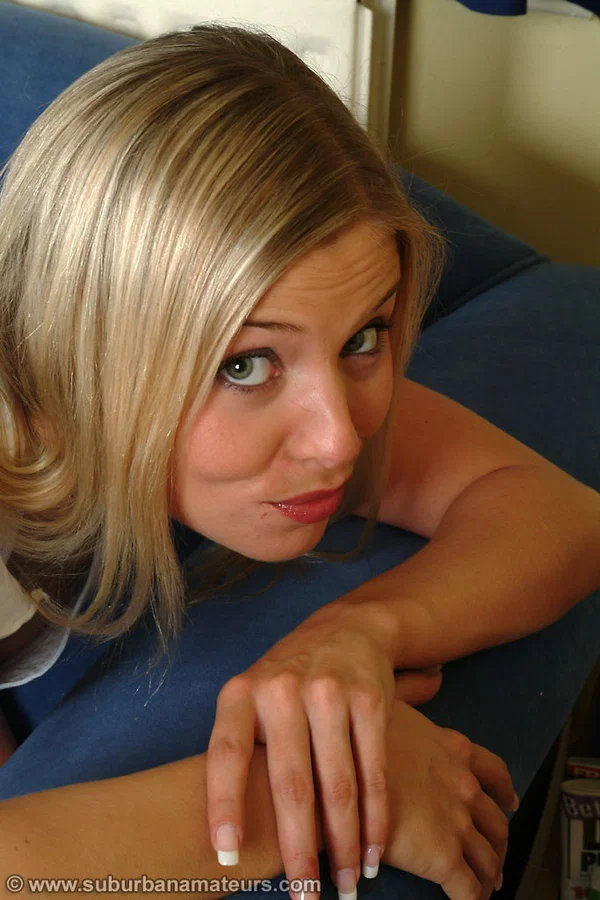 British blonde Karen Wood showing her fine natural tits & her shaved twat  - Socks, Amateur, Blonde, European, British, Pussy, Spreading, White  - Photo 2