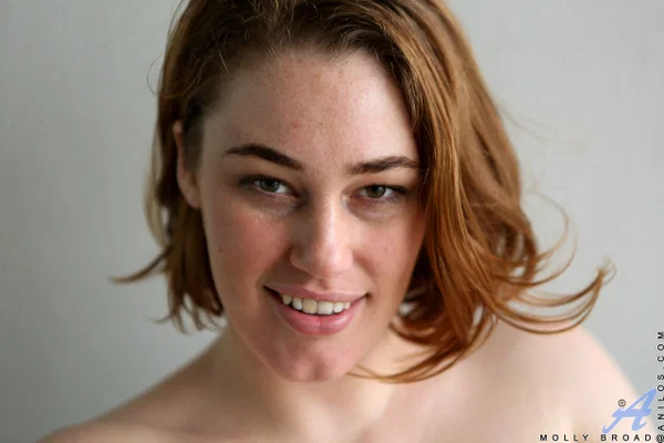 Amateur beauty Molly Broad flaunts her big tits and toys her hairy pussy  - Australian, MILF, Short Hair, Hairy, Redhead, Orgasm, Undressing, Pale, Natural Tits, Beautiful  - Photo 19