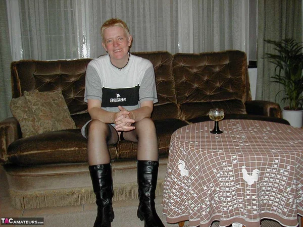 Mature blonde Tiffany Pearl gets naked on a sofa in stockings and black boots  - Mature, Saggy Tits, Chubby, Short Hair, Amateur, Curvy, Boots, BBW, Leather, Thick  - Photo 2
