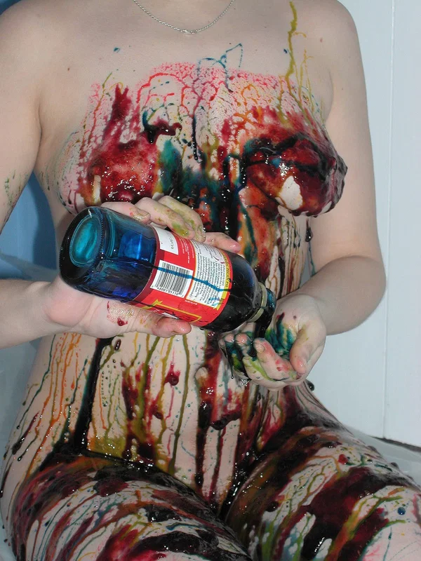 Brunette amateur Danni flaunts her small tits & gets her body messy with paint  - Amateur  - Photo 13