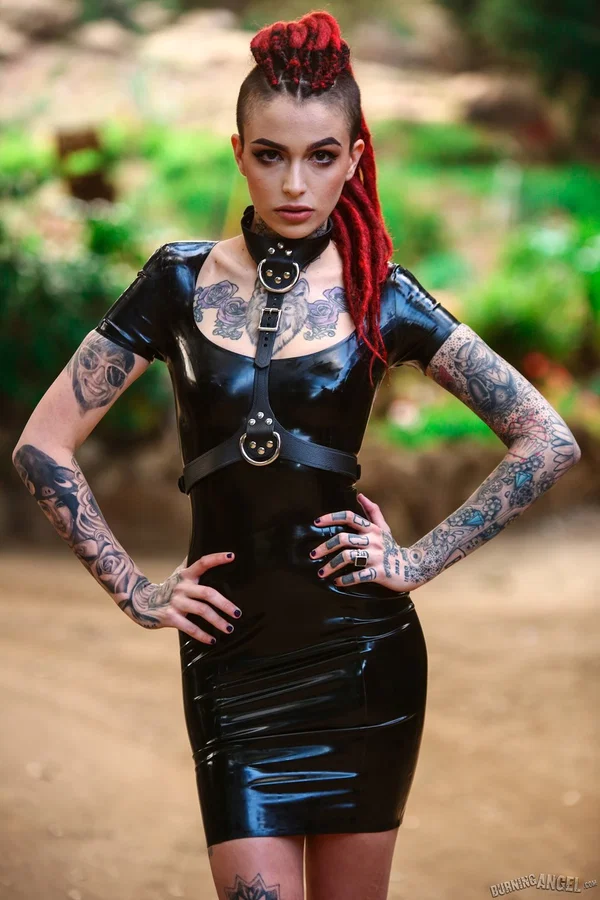Goth girl Leigh Raven works clear of latex dress for nude solo poses  - Goth, Tattoo, Fetish, Latex, Piercing, Leather, Nipples, Tiny Tits, Redhead, Natural Tits  - Photo 7