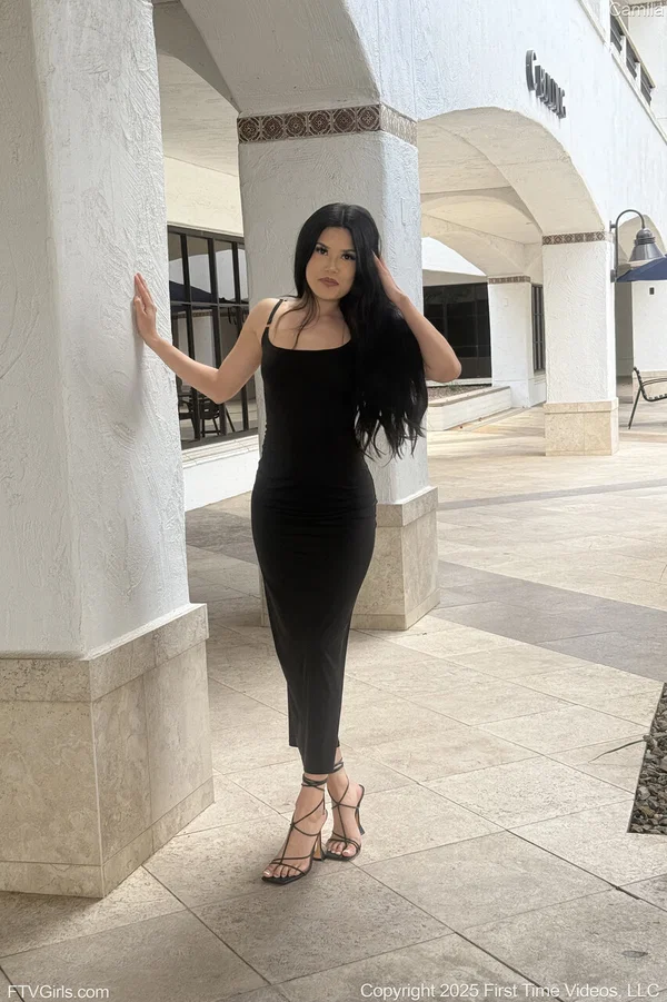 Amateur babe Camila shows her titties, ass and twat in the backseat of a car  - Public, Amateur, High Heels, Teen, Petite, White, Cute, Sexy, Pussy, Ass  - Photo 15