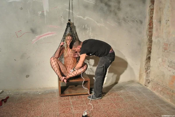 Naked blonde Sandy gets masturbated with a vibrator while trapped in a net  - BDSM, Bondage, Skinny, Spreading, Blonde, Outdoor  - Photo 12