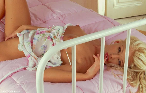 Hot blonde teen with a tight ass masturbating on her bed in pasties  - Pussy, Beautiful, Babe, Teen, Feet, Panties, Glamour, Legs, Asshole, Tiny Tits  - Photo 10