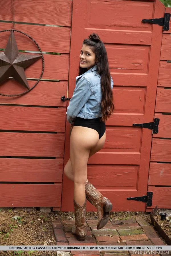 Sweet teen exposes her tiny tits in a backyard before getting naked indoors  - Boots, Teen, Spreading, Shaved, Outdoor, Bodysuit, Pussy, Tiny Tits, Glamour, Model  - Photo 2