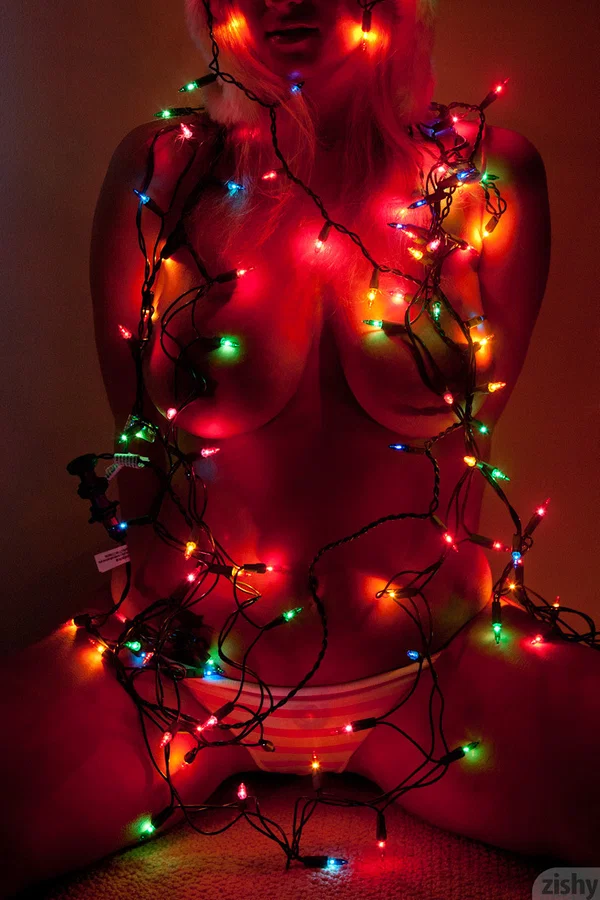 Teen girlfriend Alice Wonder grabbing her big natural tits in a Christmas solo  - Girlfriend, Babe, Non Nude, Tall, Natural Tits, Amateur, White, Big Tits, Solo, Panties  - Photo 10