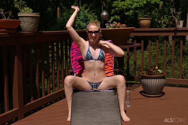 Nice teen Kallie Taylor gets naked on a deck before taking a piss  - Pissing, Piercing, Teen, Cute, Amateur, Glasses, Pussy, Beautiful, Spreading, Bikini  - Photo 3