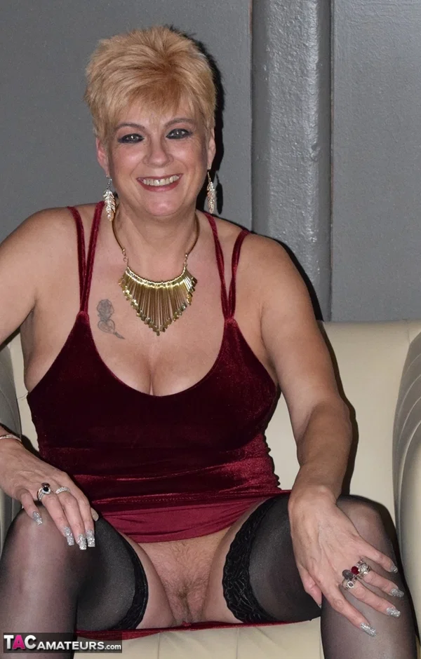 Hot older woman Dimonty sports a no panty up skirt while vacuuming  - Housewife, Mature, Short Hair, Amateur, Lingerie, Spreading, Stockings, Shaved, Ass, Close Up  - Photo 17