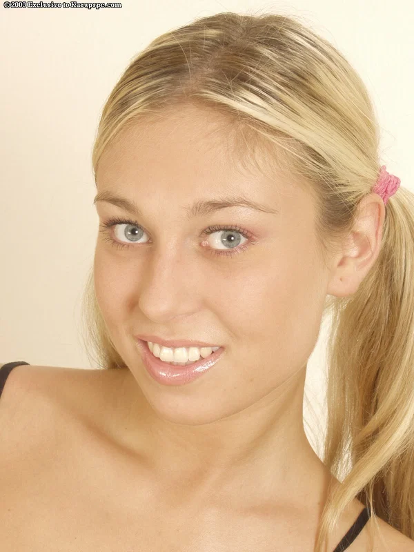 Smiley babe Lucie wants to masturbate while her husband is working  - Amateur, Teen, Blonde, Babe, Pussy, Ass, Solo, Close Up, Spreading, Beautiful  - Photo 2