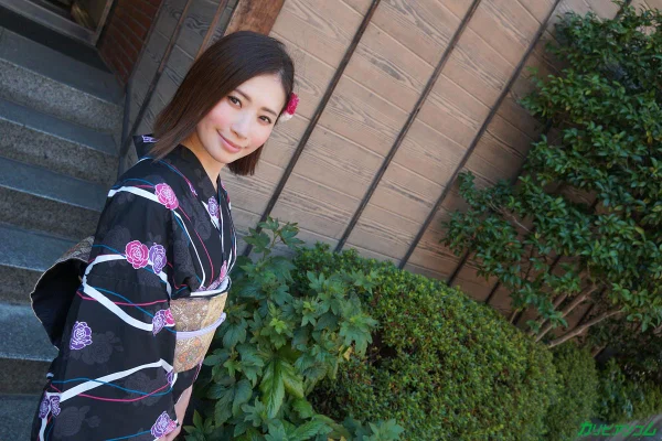 Sexy Asian babe Yui Shinjo shows her creampied pussy after steamy sex  - Japanese, Asian  - Photo 5