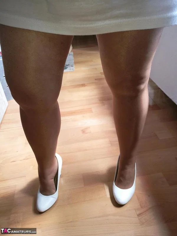 Horny grandmother slides hands down pantyhose to masturbate  - Granny, Pantyhose, Amateur, Lingerie, European, High Heels, Big Tits, Blonde, Legs, Masturbation  - Photo 3