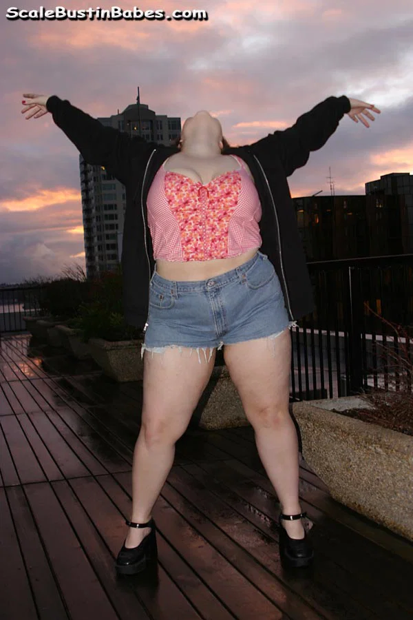 Saucy BBW Christine rubs her big natural tits and gives POV head  - Chubby, BBW, Curvy, POV, Thick, Reality, MILF, Amateur, Shorts, Blowjob  - Photo 2