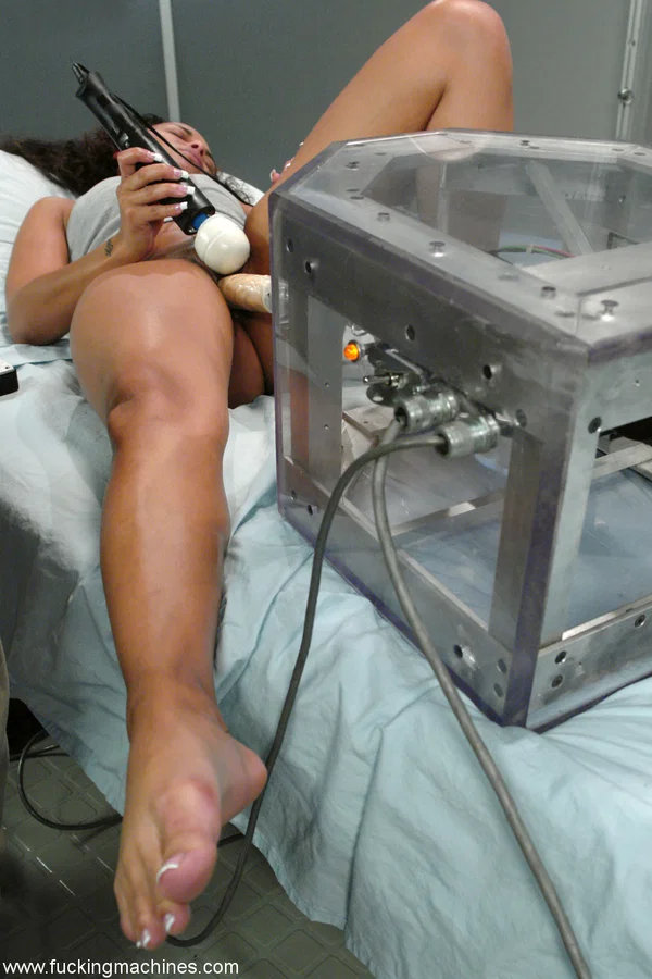 Latina amateur Millian Blu gets banged by a machine dildo on a bed  - MILF, Masturbation, Latina, Amateur, Natural Tits, Sexy, Pussy, Petite, Tiny Tits, Dildo  - Photo 19