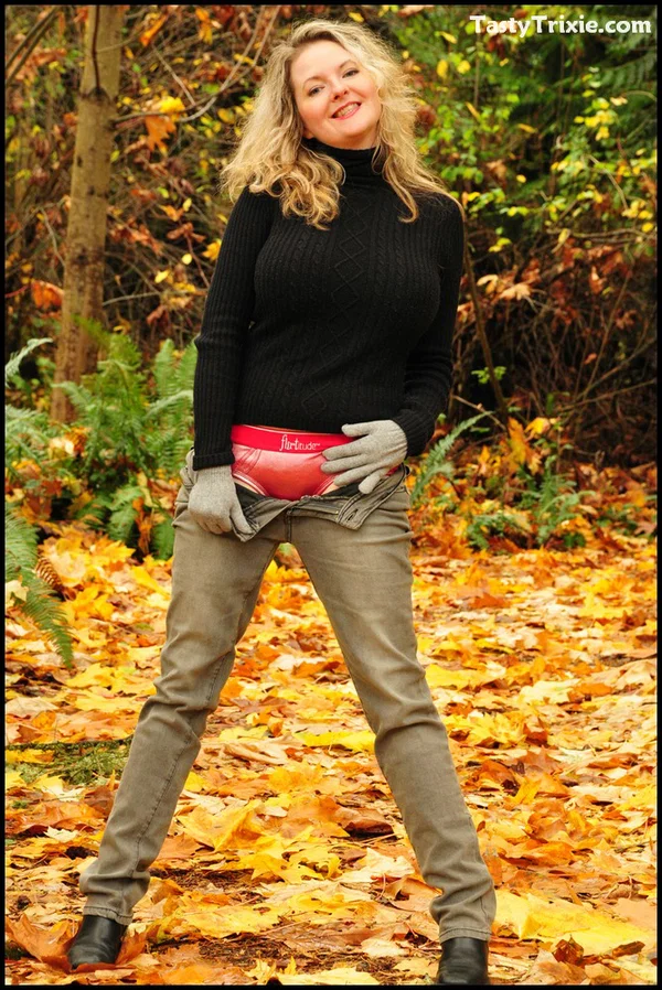 Mature woman Tasty Trixie exposes tits and panties amid fallen leaves  - Mature, Outdoor, Non Nude, MILF, Amateur, Panties, Blonde, Ass, Big Tits, Close Up  - Photo 6