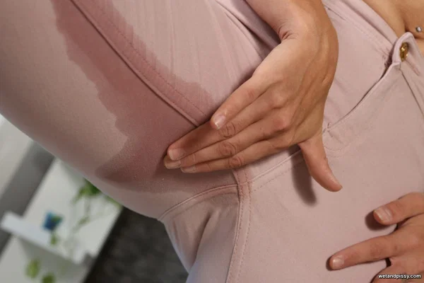 Natural blonde Delphine wets herself in leggings before a masturbation session  - Spreading, Pissing, Wet, Babe, Blonde, Ass, Close Up, High Heels, Dildo, Pussy  - Photo 4